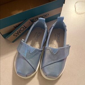 TOMS Kids Shiny Blue Sneakers